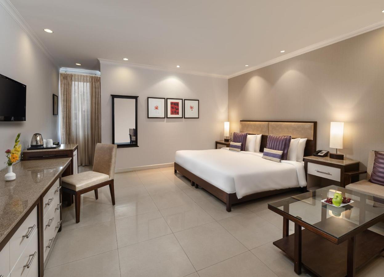 Sarovar Portico Surajkund Нью-Дели Экстерьер фото